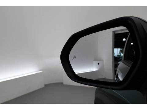 Toyota Yaris Cross 1.5 Hybrid 130 Teamplayer | Forest Green | Winter Pack | Safety Pack | Navi | Adapt. Cruise | Keyless | Camera
