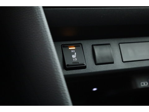 Toyota Yaris Cross 1.5 Hybrid 130pk Teamplayer | Winter pack | Safety pack | Navi | Adapt. Cruise | Camera | Keyless