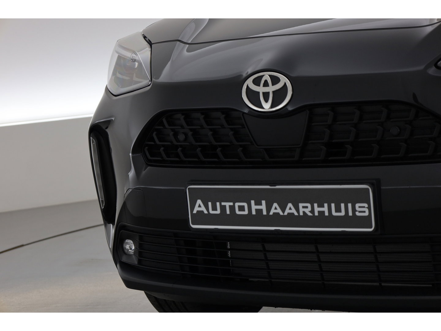 Toyota Yaris Cross 1.5 Hybrid 130pk Teamplayer | Winter pack | Safety pack | Navi | Adapt. Cruise | Camera | Keyless