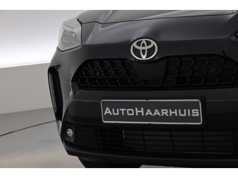Toyota Yaris Cross 1.5 Hybrid 130pk Teamplayer | Winter pack | Safety pack | Navi | Adapt. Cruise | Camera | Keyless