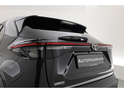 Toyota Yaris Cross 1.5 Hybrid 130pk Teamplayer | Winter pack | Safety pack | Navi | Adapt. Cruise | Camera | Keyless
