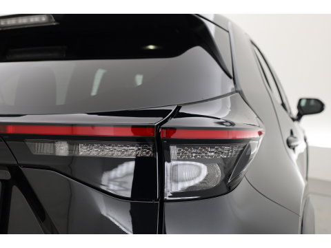 Toyota Yaris Cross 1.5 Hybrid 130pk Teamplayer | Winter pack | Safety pack | Navi | Adapt. Cruise | Camera | Keyless