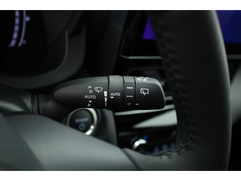 Toyota Yaris Cross 1.5 Hybrid 130pk Teamplayer | Winter pack | Safety pack | Navi | Adapt. Cruise | Camera | Keyless