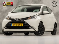 Toyota Aygo - 1.0 VVT-i x-play (5 DEURS, CAMERA, CRUISE, BLUETOOTH, SPORTSTOELEN, NIEUWE APK, NIEUWSTAAT)
