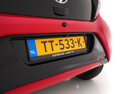 Toyota Aygo 1.0 VVT-i x-cite *AIRCO | CRUISE | CAMERA | CARPLAY | DAB | COMFORT-SEATS | PRIVACY-GLASS*