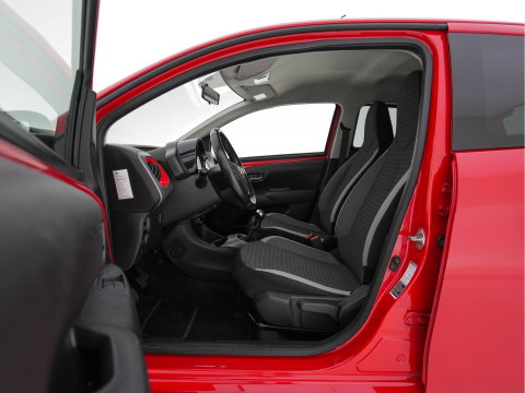Toyota Aygo 1.0 VVT-i x-cite *AIRCO | CRUISE | CAMERA | CARPLAY | DAB | COMFORT-SEATS | PRIVACY-GLASS*