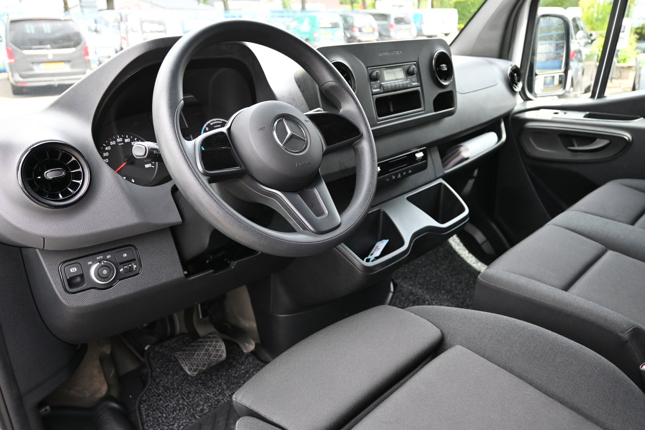 Mercedes-Benz eSprinter
