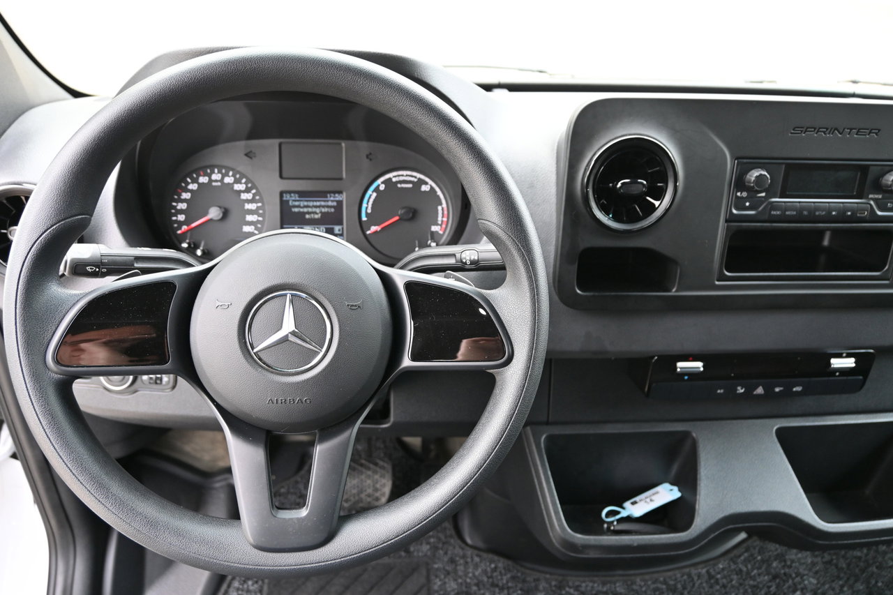 Mercedes-Benz eSprinter
