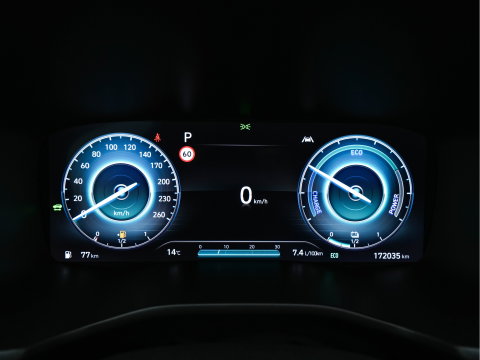 Hyundai Santa Fe 1.6 T-GDI HEV Premium Sky (Face-lift) (INCL-BTW) *PANO | LEATHER | FULL-LED | ADAPTIVE-CRUISE | BLINDSPOT | MEMORY-PACK | DIGI-COCKPIT | SHIFTPADDLES | PRIVACYGLASS | NAVI-FULLMAP | HEAD-UP |19''ALU*