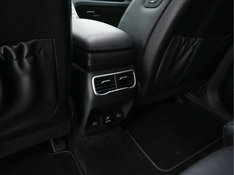 Hyundai Santa Fe 1.6 T-GDI HEV Premium Sky (Face-lift) (INCL-BTW) *PANO | LEATHER | FULL-LED | ADAPTIVE-CRUISE | BLINDSPOT | MEMORY-PACK | DIGI-COCKPIT | SHIFTPADDLES | PRIVACYGLASS | NAVI-FULLMAP | HEAD-UP |19''ALU*