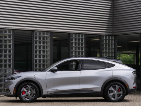 Ford Mustang Mach-E EXTENDED RWD 98kWh/ TECHNOLOGY PACK PLUS/ ALL-SEASON BANDEN/ SOH 93%