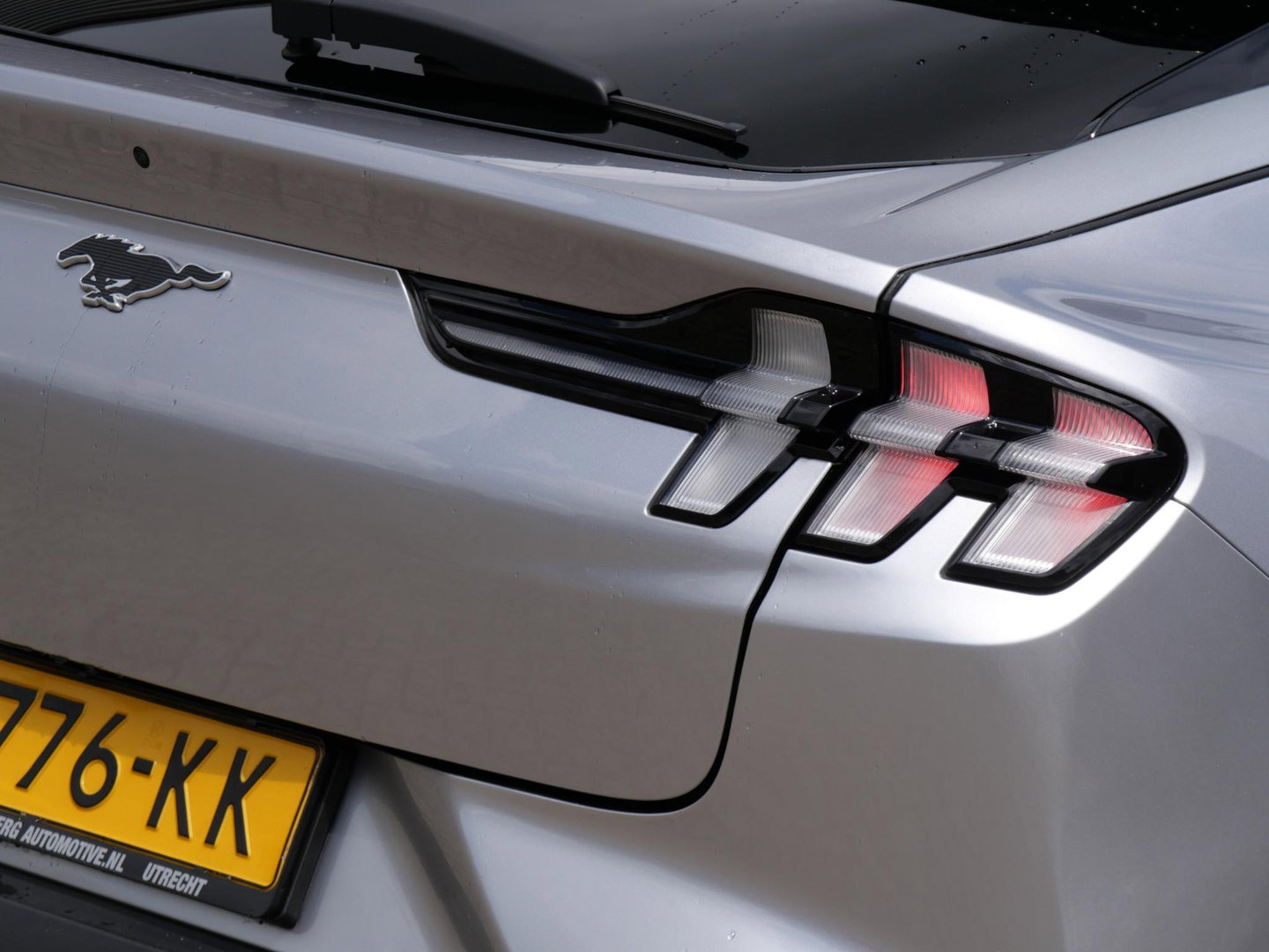Ford Mustang Mach-E EXTENDED RWD 98kWh/ TECHNOLOGY PACK PLUS/ ALL-SEASON BANDEN/ SOH 93%