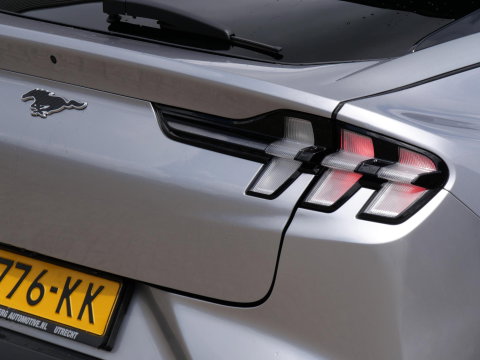 Ford Mustang Mach-E EXTENDED RWD 98kWh/ TECHNOLOGY PACK PLUS/ ALL-SEASON BANDEN/ SOH 93%