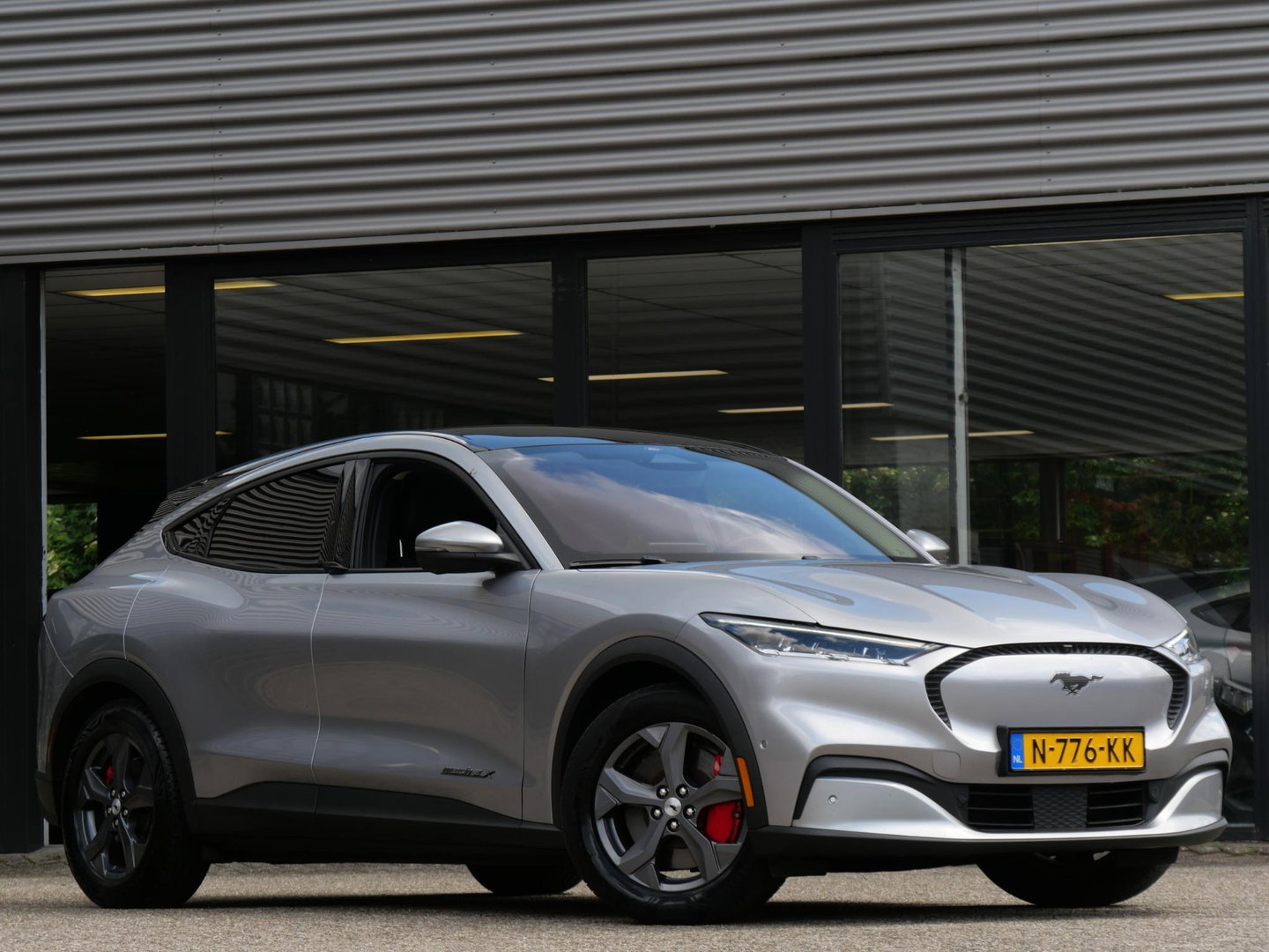 Ford Mustang Mach-E EXTENDED RWD 98kWh/ TECHNOLOGY PACK PLUS/ ALL-SEASON BANDEN/ SOH 93%