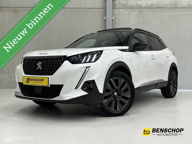 Peugeot 2008 - 1.2 PureTech GT Pack Panodak Virtual Navi Carplay Camera Focal Audio Trekhaak ACC