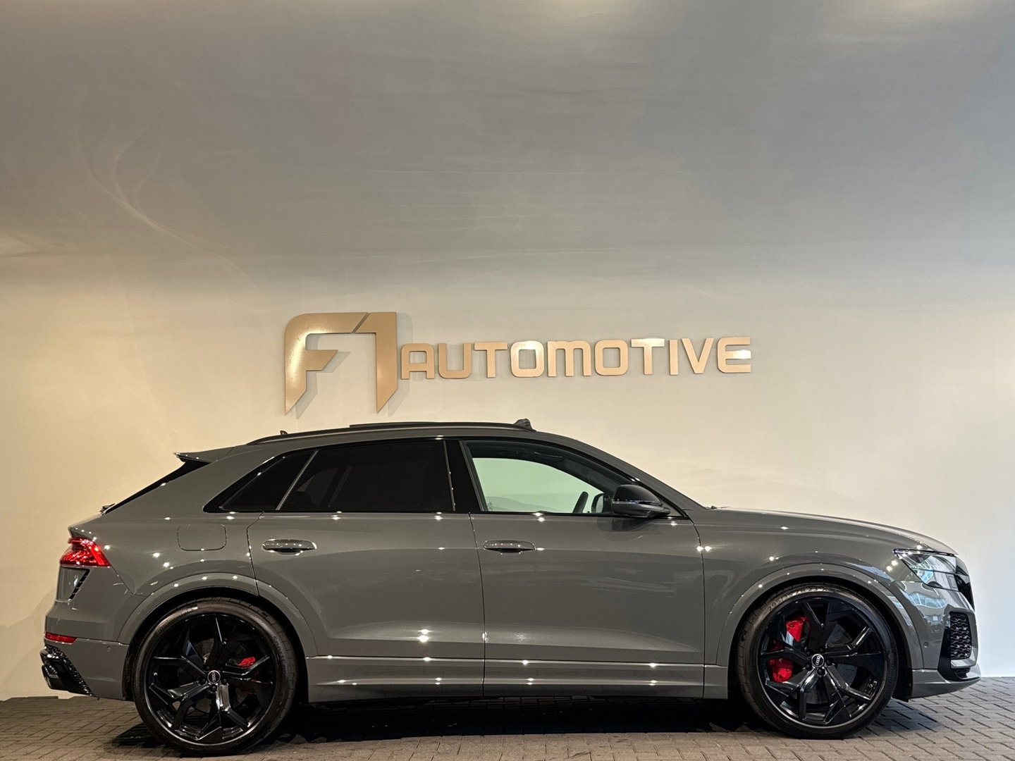 Audi RSQ8 4.0 TFSI quattro Pano|Ceramic|HuD|B&O 3D|Trekhaak