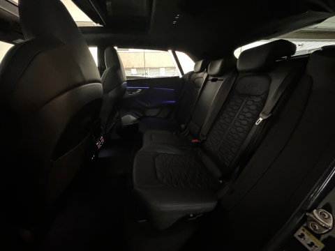 Audi RSQ8 4.0 TFSI quattro Pano|Ceramic|HuD|B&O 3D|Trekhaak