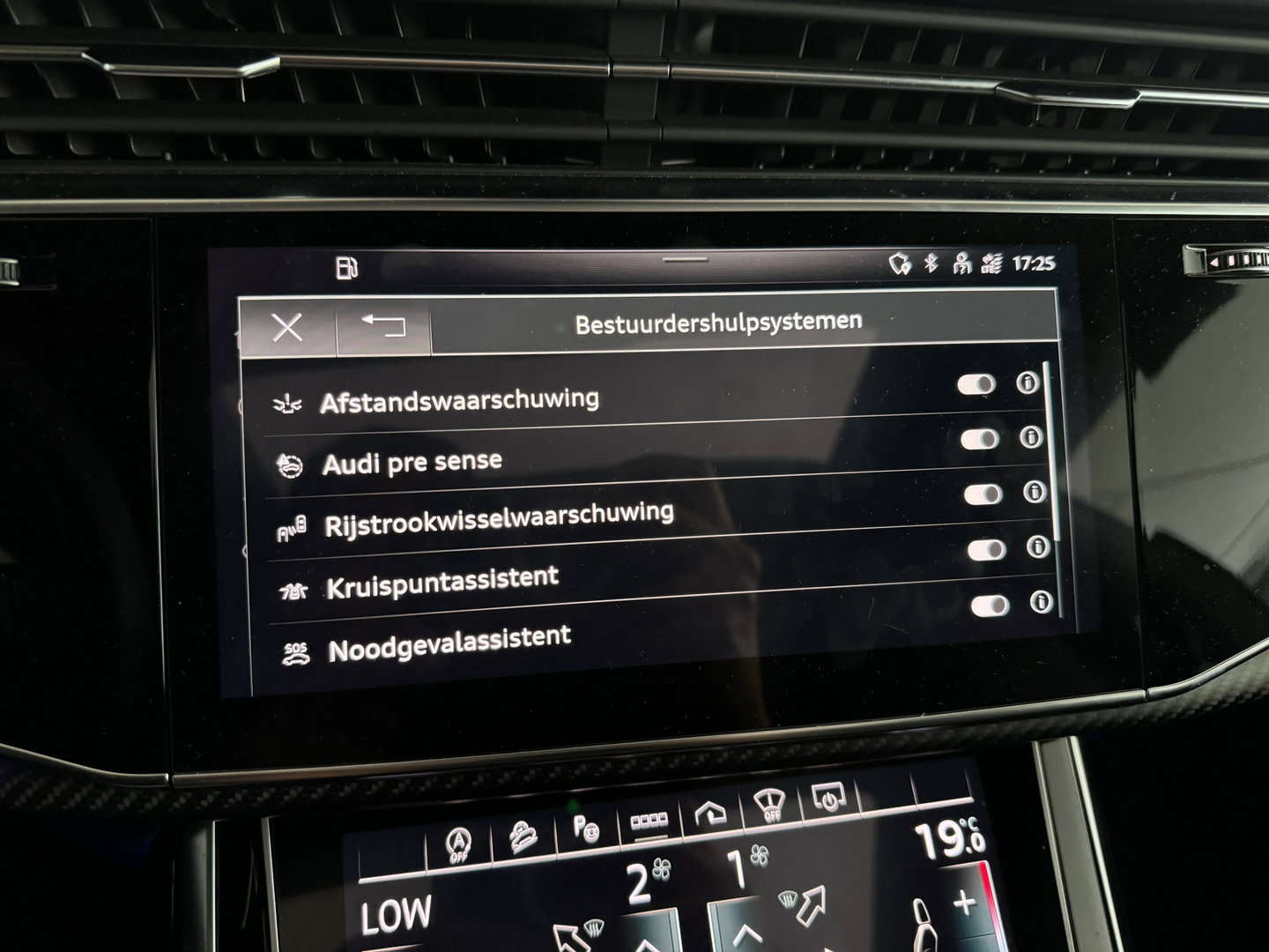 Audi RSQ8 4.0 TFSI quattro Pano|Ceramic|HuD|B&O 3D|Trekhaak