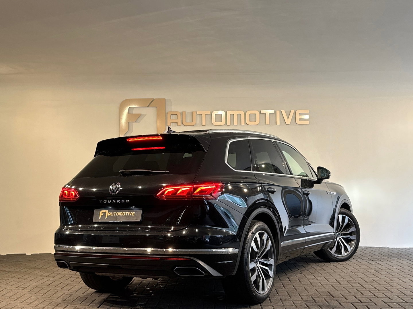 Volkswagen Touareg 3.0 TSi e-Hybrid 4M R Pano|Memory|Trekhaak