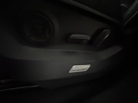 Volkswagen Touareg 3.0 TSi e-Hybrid 4M R Pano|Memory|Trekhaak
