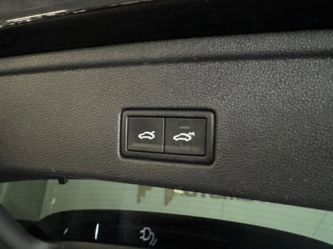 Volkswagen Touareg 3.0 TSi e-Hybrid 4M R Pano|Memory|Trekhaak