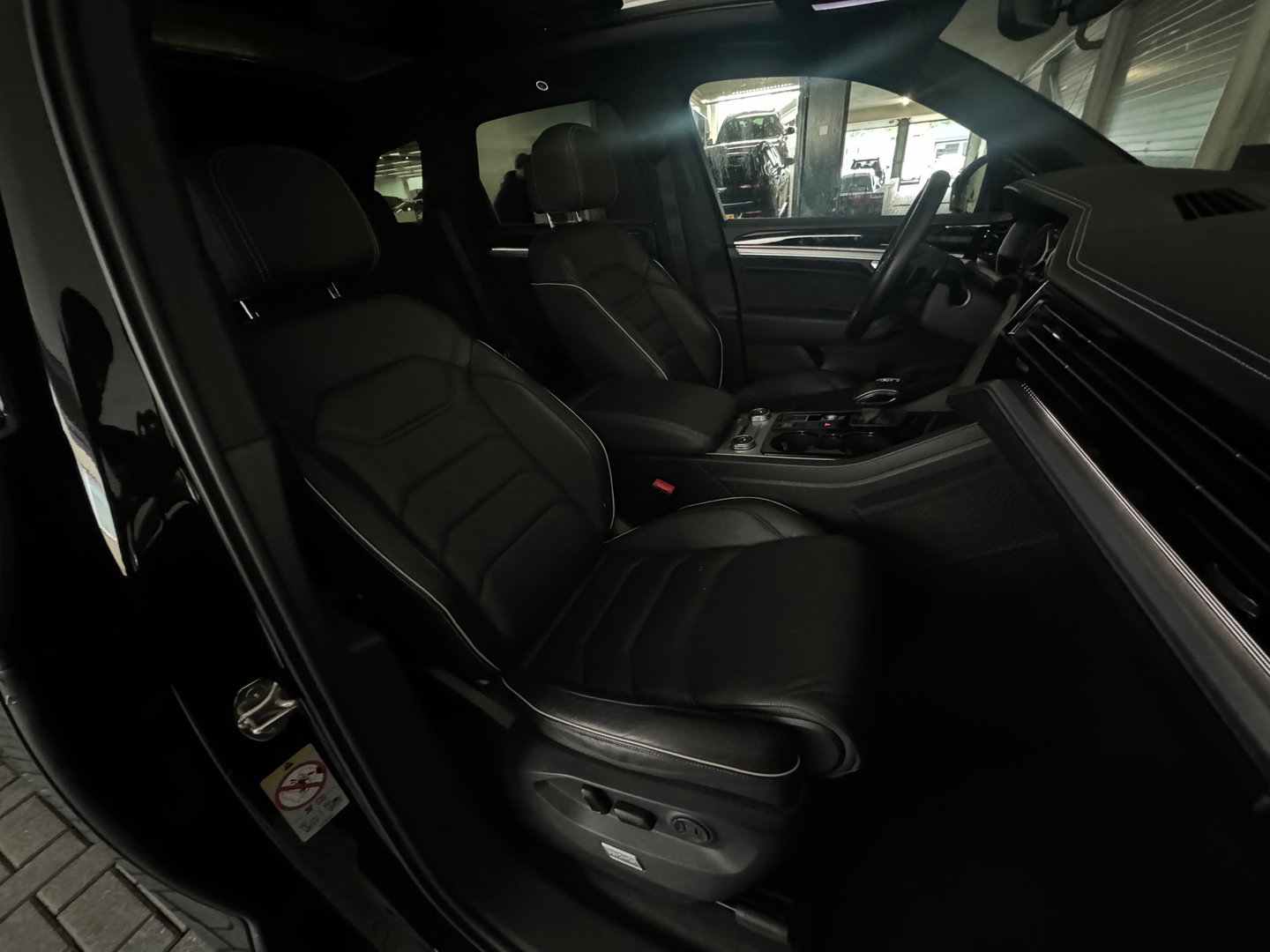 Volkswagen Touareg 3.0 TSi e-Hybrid 4M R Pano|Memory|Trekhaak