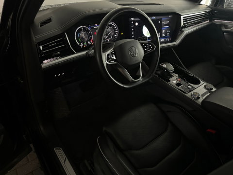 Volkswagen Touareg 3.0 TSi e-Hybrid 4M R Pano|Memory|Trekhaak