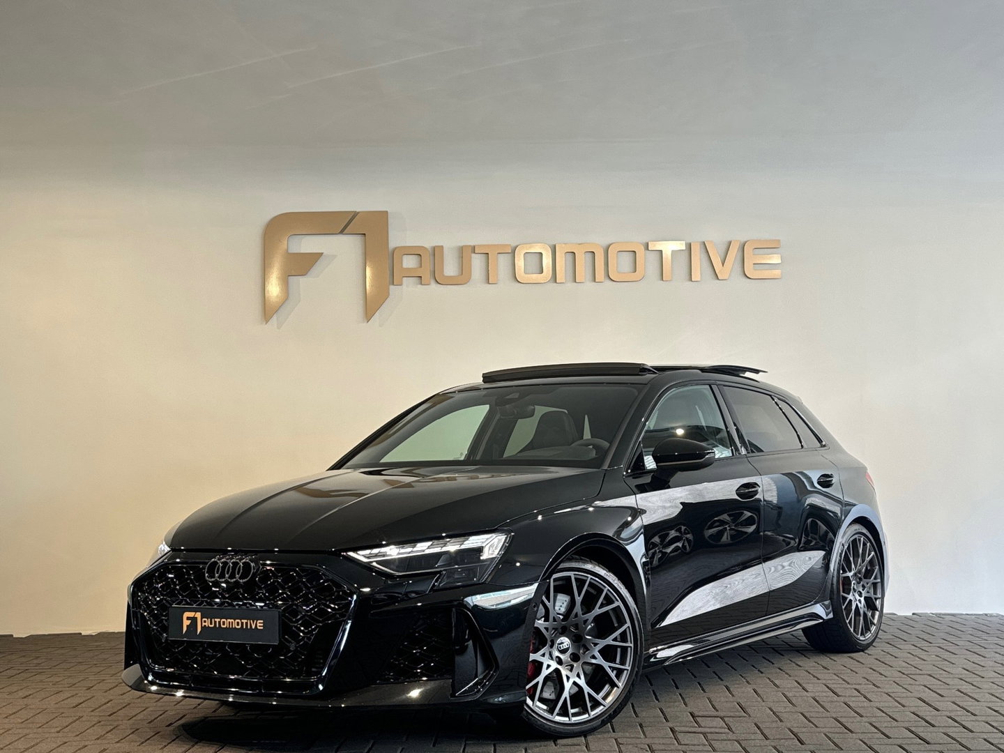 Audi RS3 Sportback 2.5 TFSI quattro Pano|Kuip|HuD|Sonos|VOL