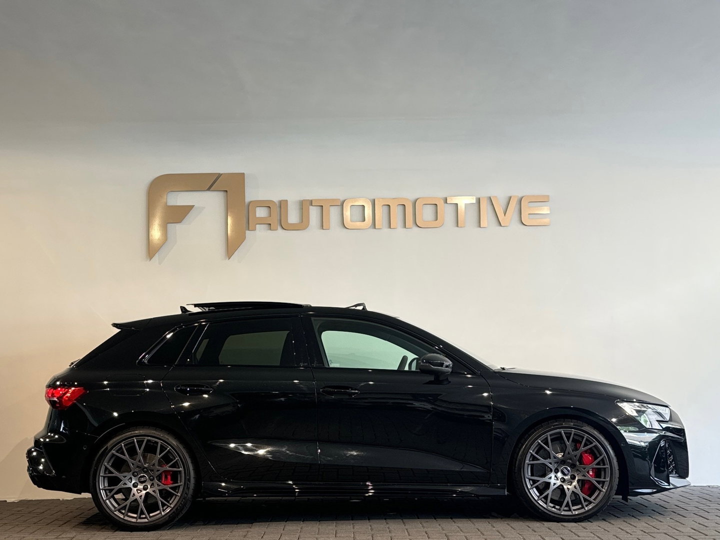 Audi RS3 Sportback 2.5 TFSI quattro Pano|Kuip|HuD|Sonos|VOL