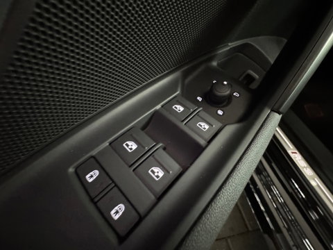 Audi RS3 Sportback 2.5 TFSI quattro Pano|Kuip|HuD|Sonos|VOL