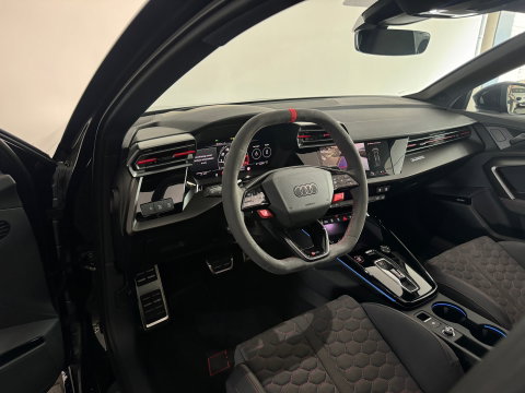 Audi RS3 Sportback 2.5 TFSI quattro Pano|Kuip|HuD|Sonos|VOL