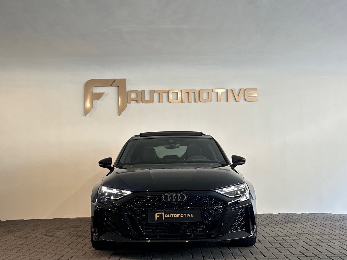Audi RS3 Sportback 2.5 TFSI quattro Pano|Kuip|HuD|Sonos|VOL