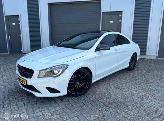 Mercedes-Benz CLA - 180 AMG | Pano | Xenon