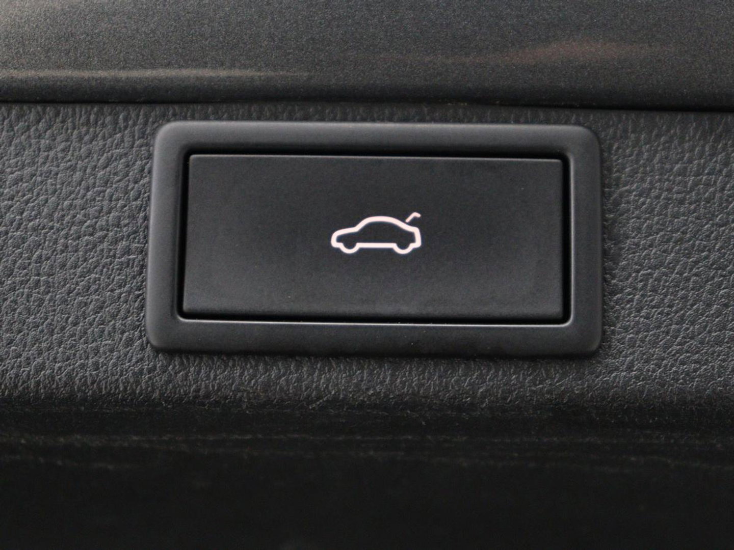 Škoda Octavia 1.4 TSI RS iV PHEV Business | Stoelverwarming | Matrix LED | Carplay | Sportstoelen | Keyless | Virtual Cockpit | Parkeerhulp | Sfeerverlichting | Side Assist | Cruise control | Plug In