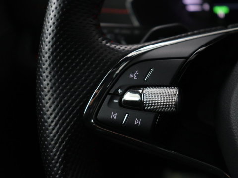 Škoda Octavia 1.4 TSI RS iV PHEV Business | Stoelverwarming | Matrix LED | Carplay | Sportstoelen | Keyless | Virtual Cockpit | Parkeerhulp | Sfeerverlichting | Side Assist | Cruise control | Plug In