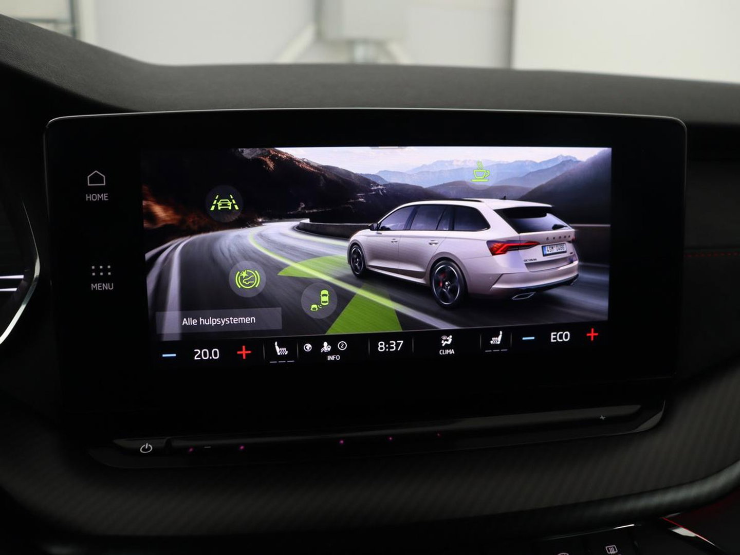 Škoda Octavia 1.4 TSI RS iV PHEV Business | Stoelverwarming | Matrix LED | Carplay | Sportstoelen | Keyless | Virtual Cockpit | Parkeerhulp | Sfeerverlichting | Side Assist | Cruise control | Plug In