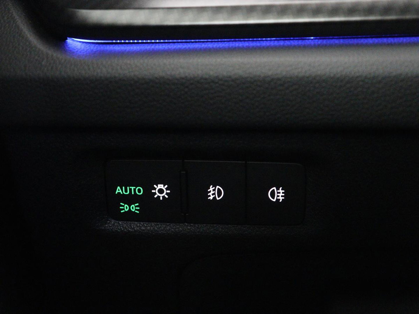 Škoda Octavia 1.4 TSI RS iV PHEV Business | Stoelverwarming | Matrix LED | Carplay | Sportstoelen | Keyless | Virtual Cockpit | Parkeerhulp | Sfeerverlichting | Side Assist | Cruise control | Plug In