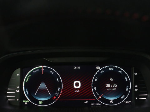 Škoda Octavia 1.4 TSI RS iV PHEV Business | Stoelverwarming | Matrix LED | Carplay | Sportstoelen | Keyless | Virtual Cockpit | Parkeerhulp | Sfeerverlichting | Side Assist | Cruise control | Plug In