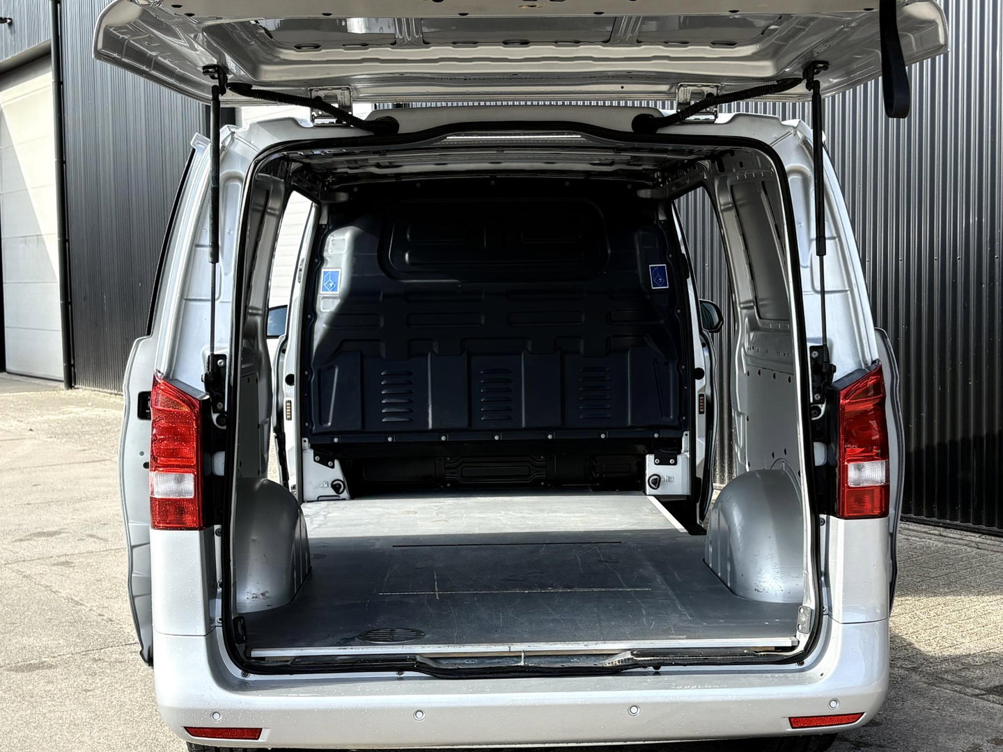 Mercedes-Benz Vito 116 CDI Extra Lang | MARGE | 2x SCHUIFDEUR | LED | LUXE RADIO