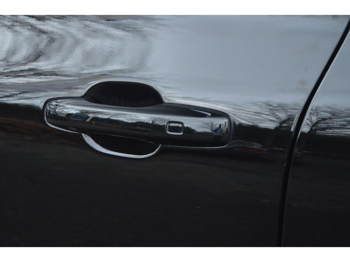 Volvo XC60 Hybride AWD Black Edition | Luchtvering | Bowers & Wilkins | 360° Camera | Panoramadak |