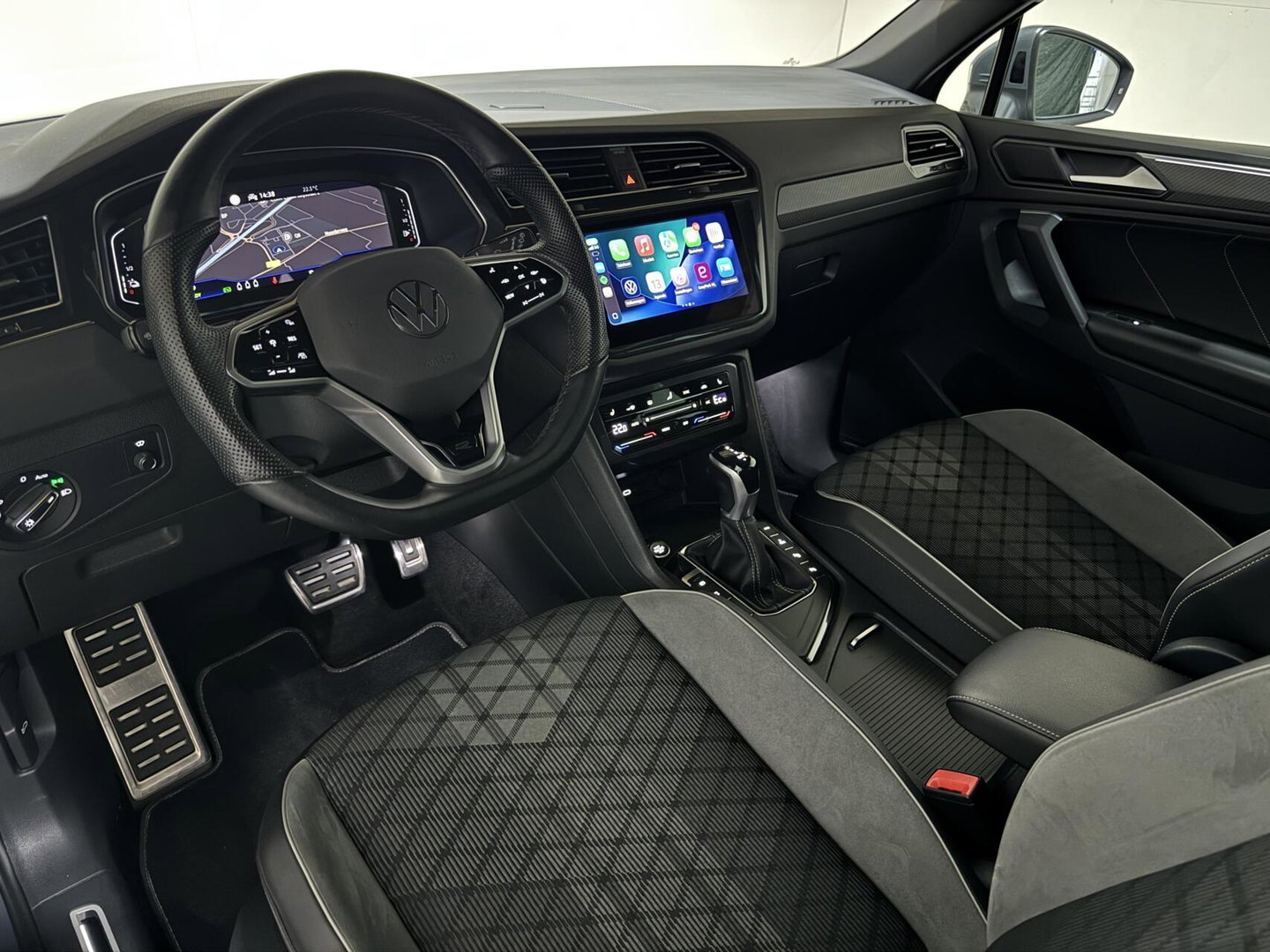 Volkswagen Tiguan 1.4 TSI eHybrid R-Line Pano HUD Camera ACC NAP