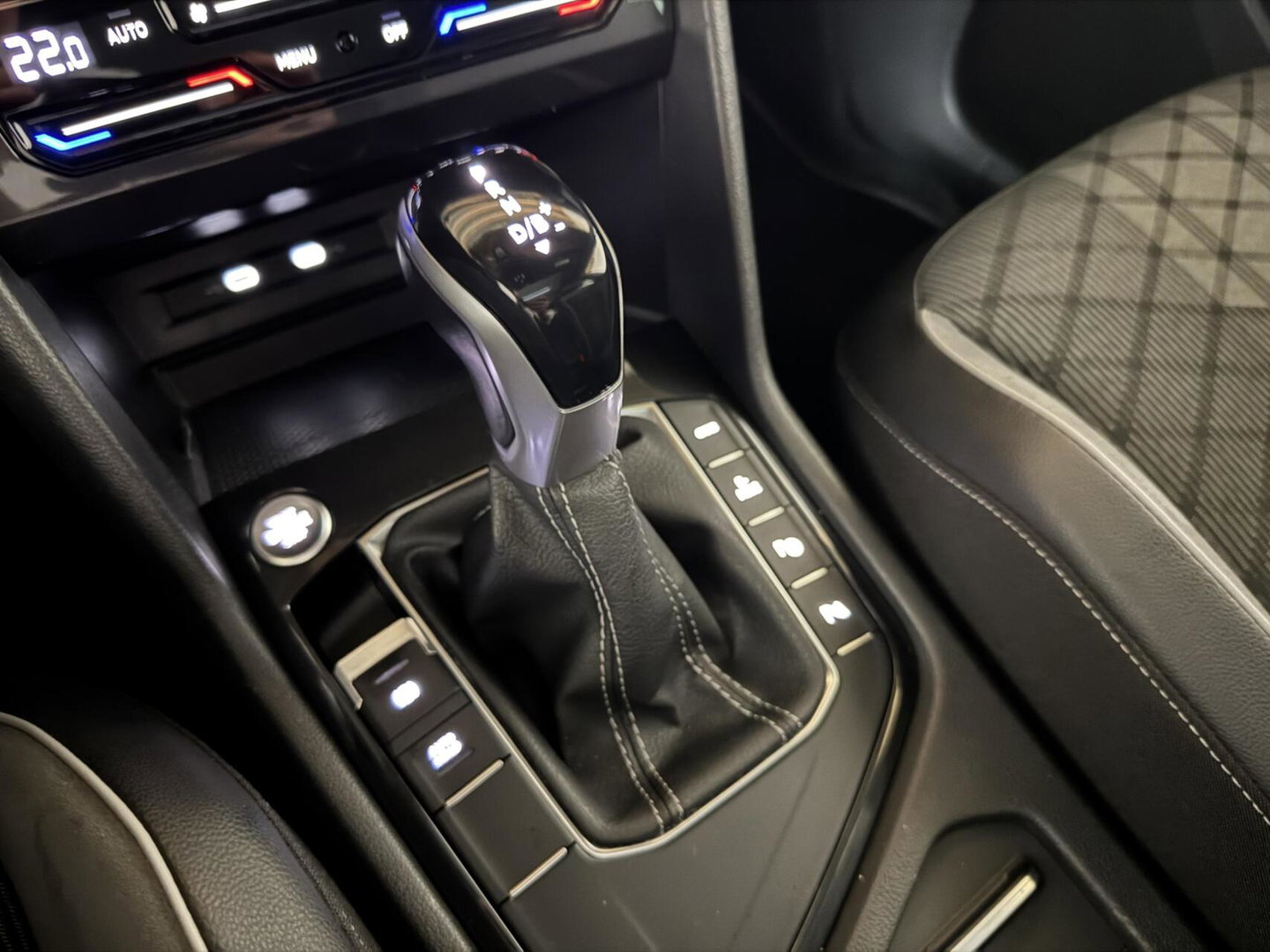 Volkswagen Tiguan 1.4 TSI eHybrid R-Line Pano HUD Camera ACC NAP