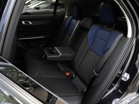 Lynk & Co 01 1.5 PHEV 360 Cam | Adapt. Cruise | Pano | Infinity Audio