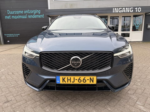 Volvo XC60 2.0 T8 Plug-in hybrid AWD Ultra Dark Facelift model l 21 inc l 360 l stoel verwarming l 455pk