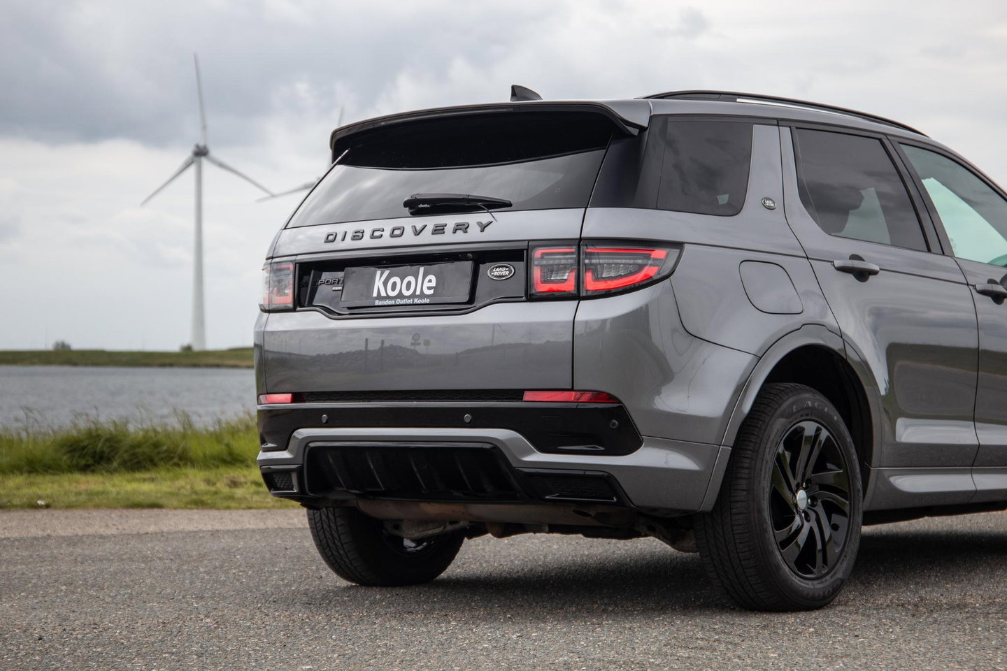 Land Rover Discovery Sport P300e 1.5 R-Dynamic HSE CARPLAY / LEER / DEALER ONDERHOUDEN / CAMERA