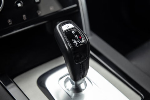 Land Rover Discovery Sport P300e 1.5 R-Dynamic HSE CARPLAY / LEER / DEALER ONDERHOUDEN / CAMERA