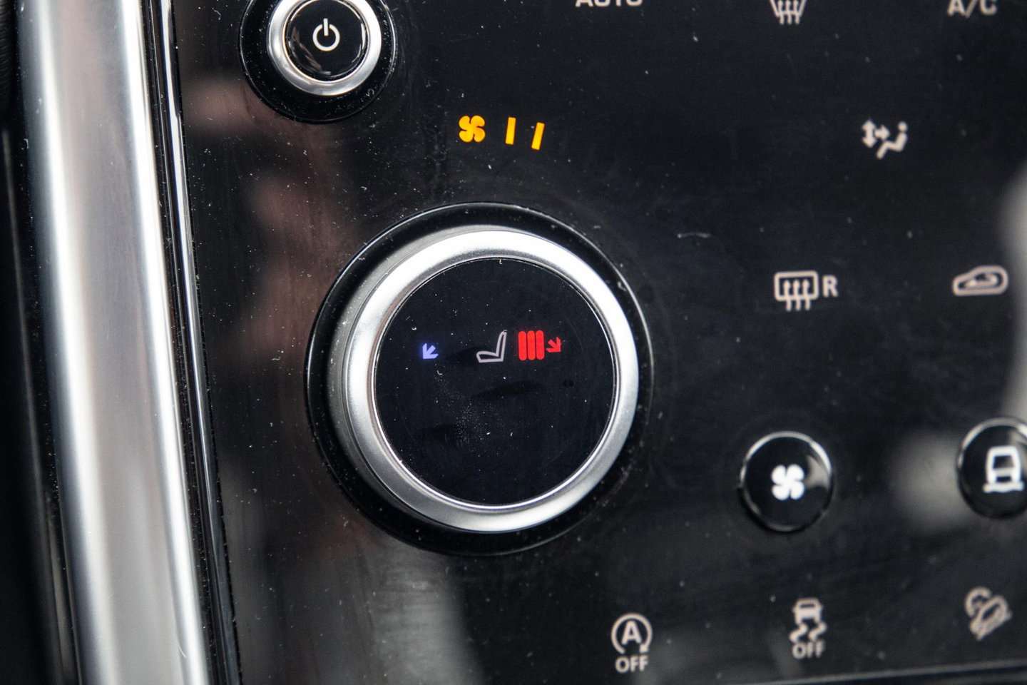 Land Rover Discovery Sport P300e 1.5 R-Dynamic HSE CARPLAY / LEER / DEALER ONDERHOUDEN / CAMERA