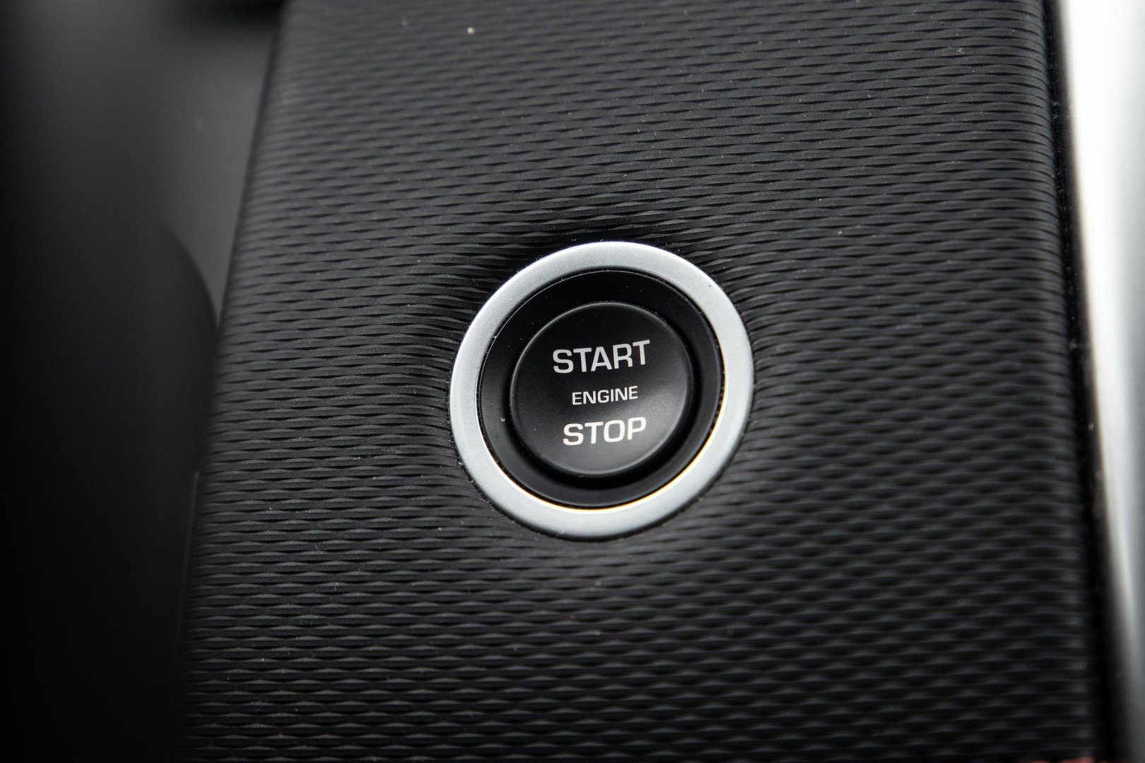 Land Rover Discovery Sport P300e 1.5 R-Dynamic HSE CARPLAY / LEER / DEALER ONDERHOUDEN / CAMERA