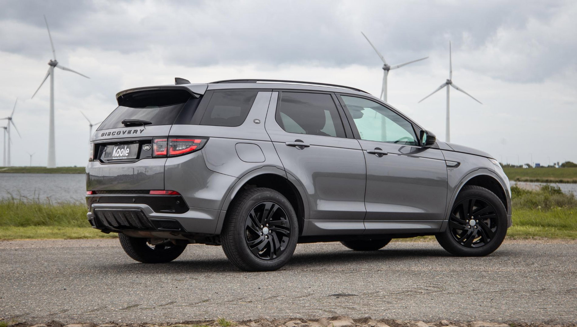 Land Rover Discovery Sport P300e 1.5 R-Dynamic HSE CARPLAY / LEER / DEALER ONDERHOUDEN / CAMERA