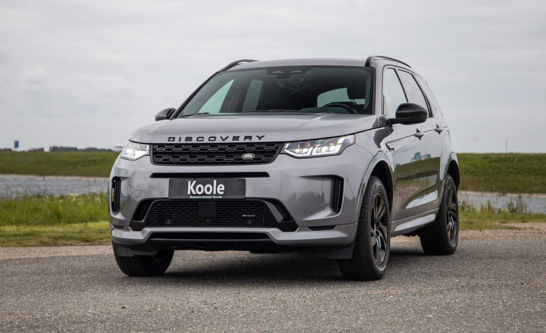 Land Rover Discovery Sport P300e 1.5 R-Dynamic HSE CARPLAY / LEER / DEALER ONDERHOUDEN / CAMERA
